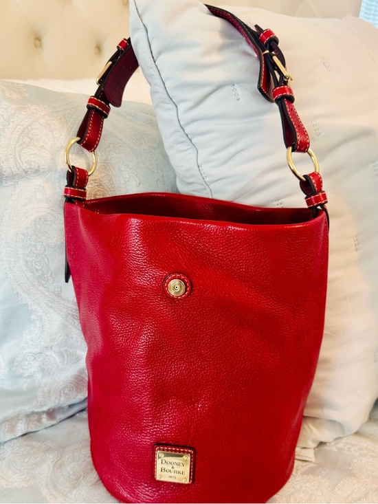 Dooney & Bourke Handbags - Dooney & Bourke Red Pebbled Leather Bucket Shoulder Bag EUC